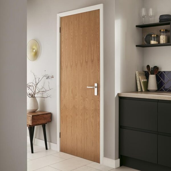 Howdens Blyton Oak Veneer Pre-Finished Flush Door